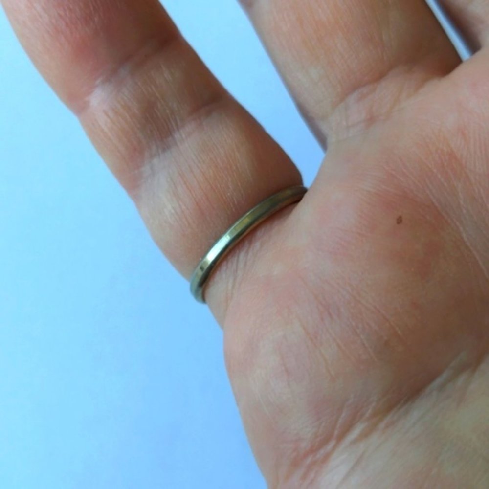 Vintage handmade ring with Colombian emerald stone, size 6 - Picture 7 of 11